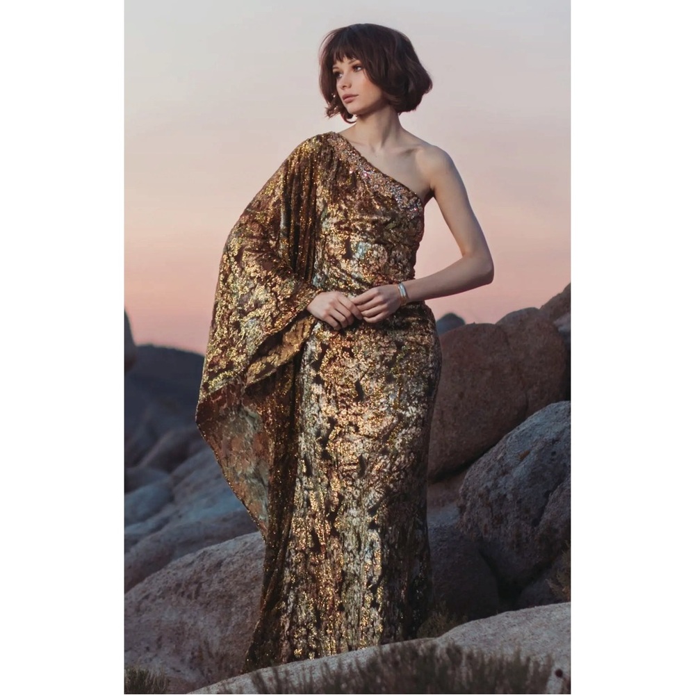 Mac Duggal Luxury Velvet One-Shoulder Maxi Dress